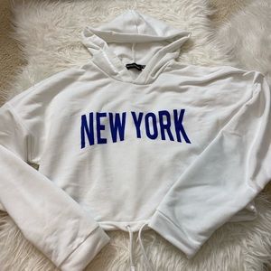 PrettyLittleThing Tops - Prettylittlething cropped hoodie PrettyLittleThing Tops - Prettylittlething cropped hoodie
